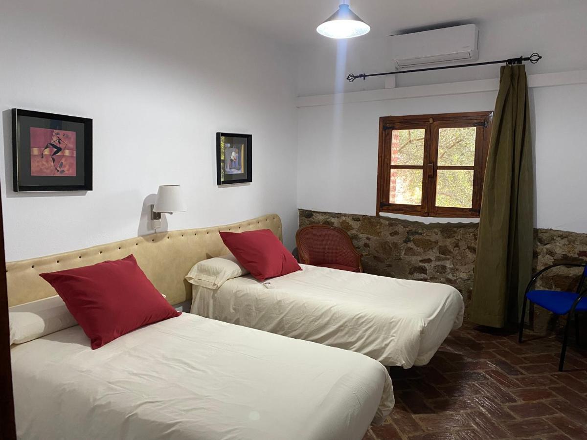 Casas Rurales Monasterio De Rocamador Almendral 외부 사진