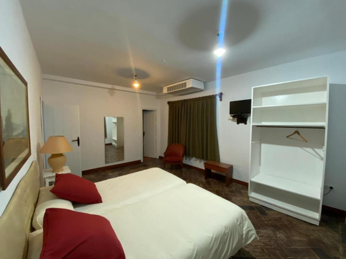 Casas Rurales Monasterio De Rocamador Almendral 외부 사진