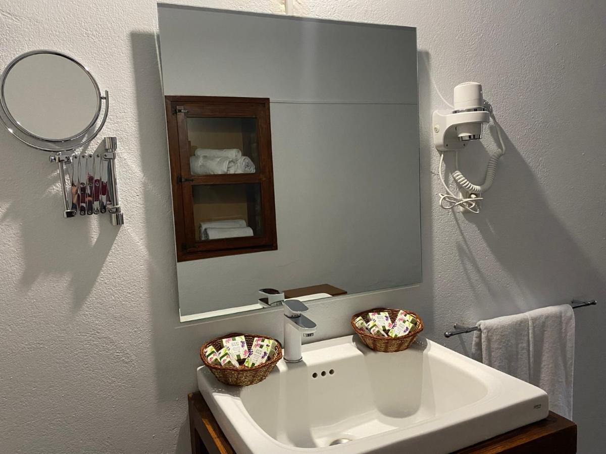 Casas Rurales Monasterio De Rocamador Almendral 외부 사진